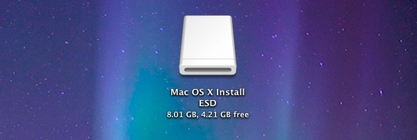 L’attribut alt de cette image est vide, son nom de fichier est mac-os-x-lion-on-desktop.jpg.