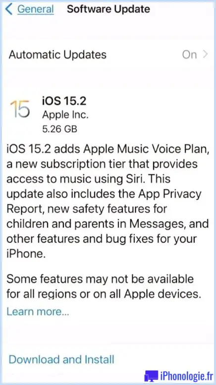 Téléchargement de la mise à jour iOS 15.2