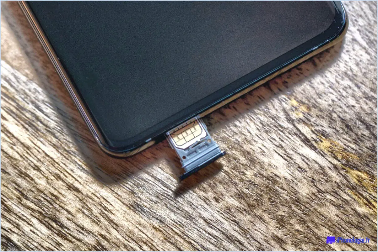 Comment insérer et retirer la carte SIM du Samsung Galaxy S21?