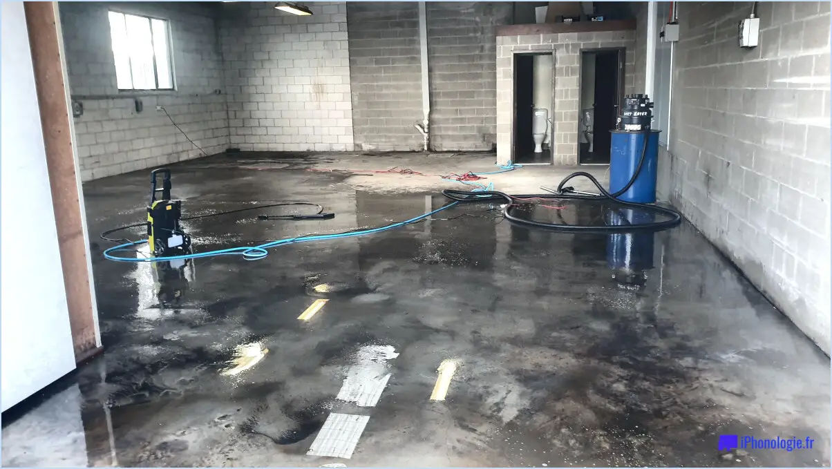 Comment nettoyer le sol d'un entrepôt?