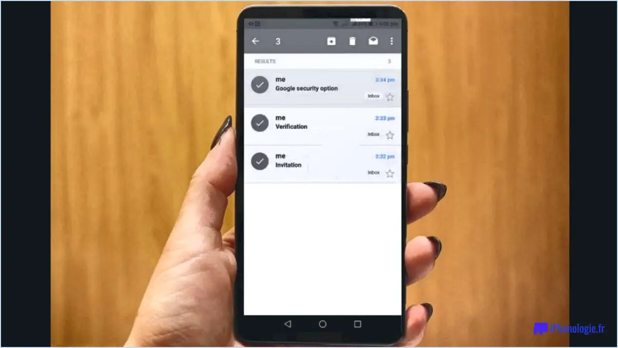 Comment supprimer tous les emails sur un téléphone Android?