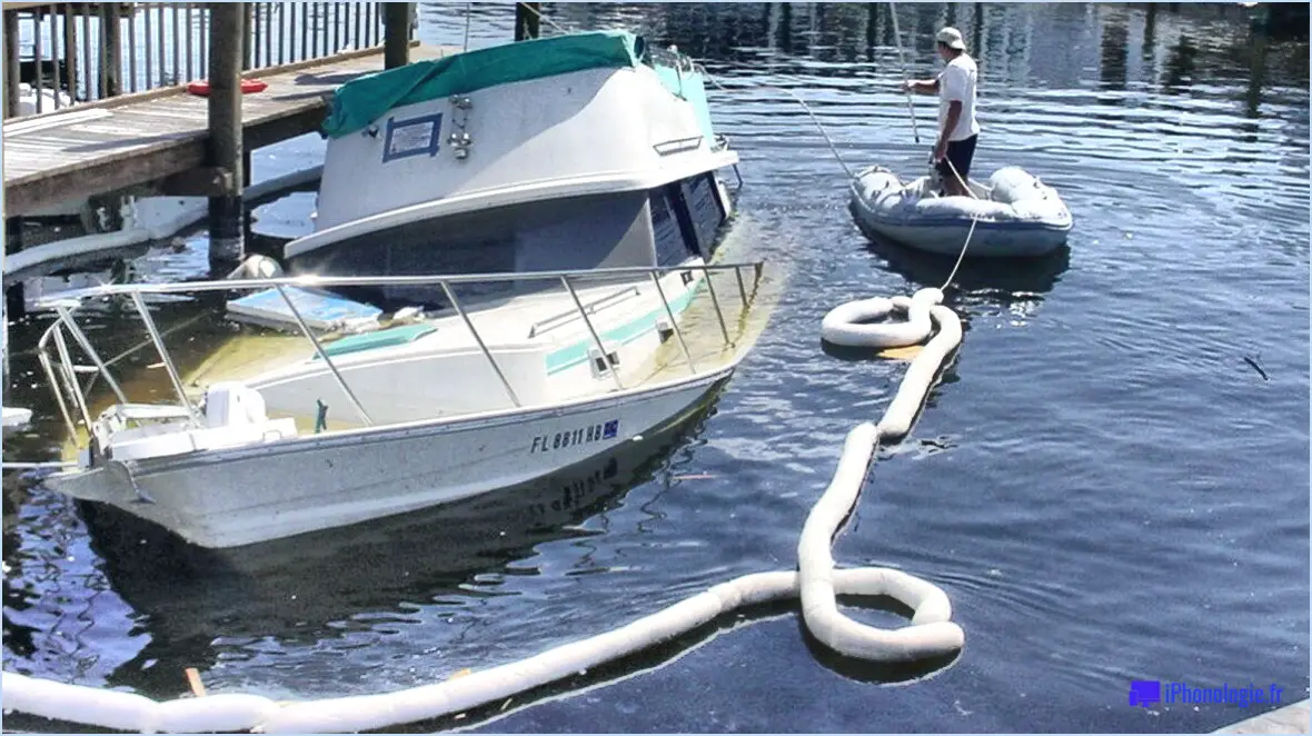 Comment nettoyer la cale d'un bateau?