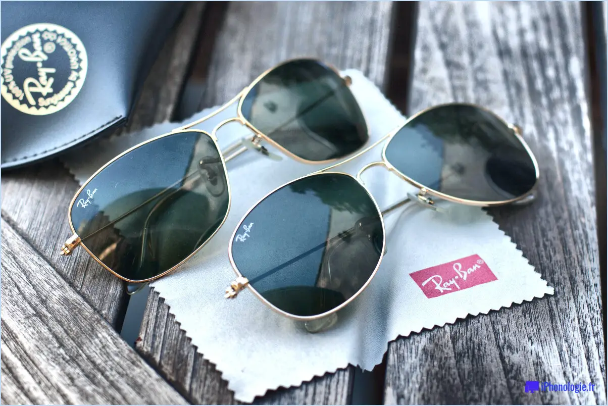 Comment nettoyer les ray bans?