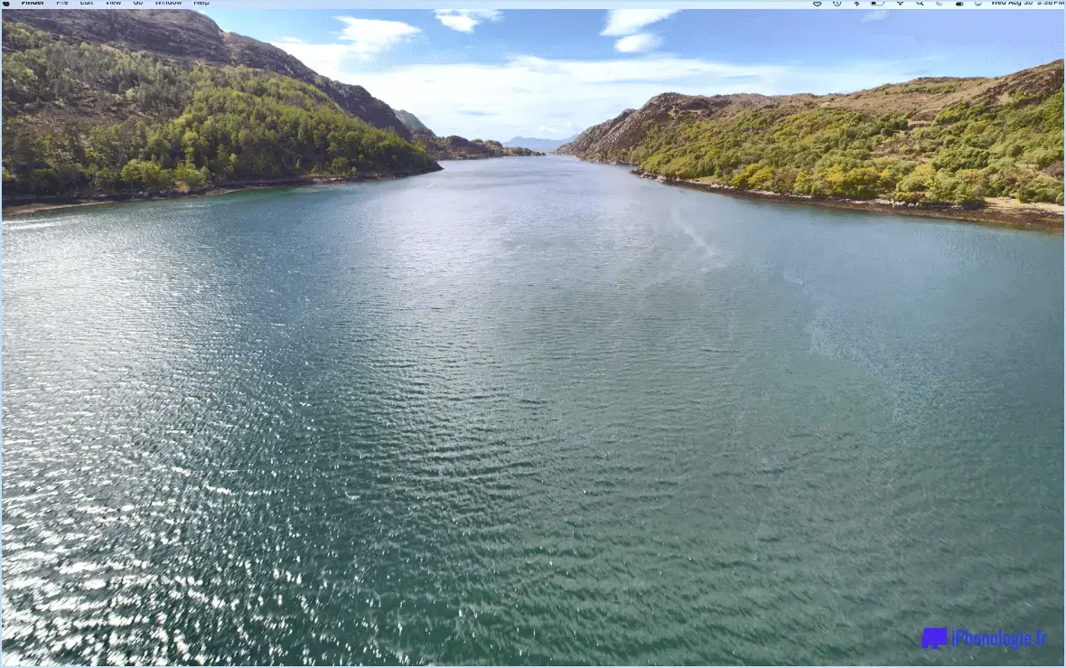 Fond d'écran de MacOS Sonoma: lac écossais