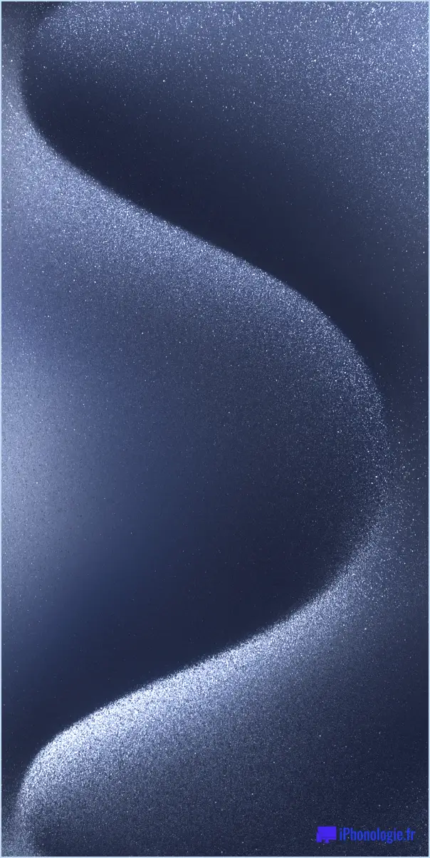 Fond d'écran par défaut de l'iPhone 15 Pro Bleu à minuit