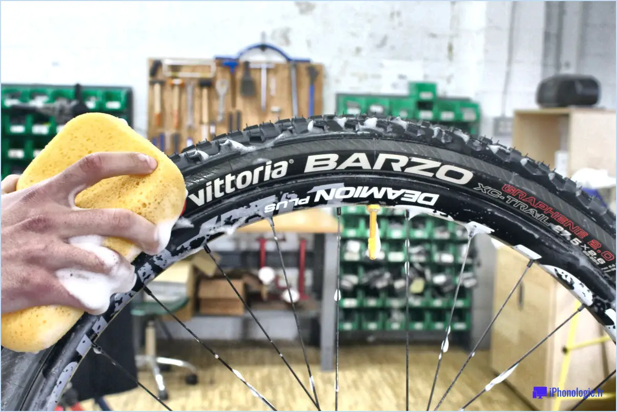 Comment nettoyer les pneus de vélo?