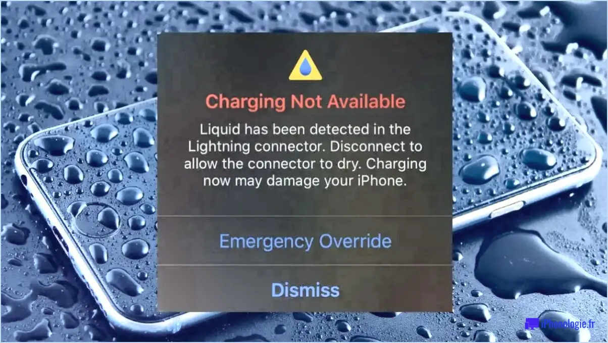 Comment enlever l'eau du port de charge de l'iphone?