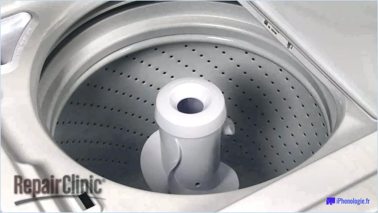 Comment nettoyer le distributeur d'assouplissant d'une machine à laver whirlpool?