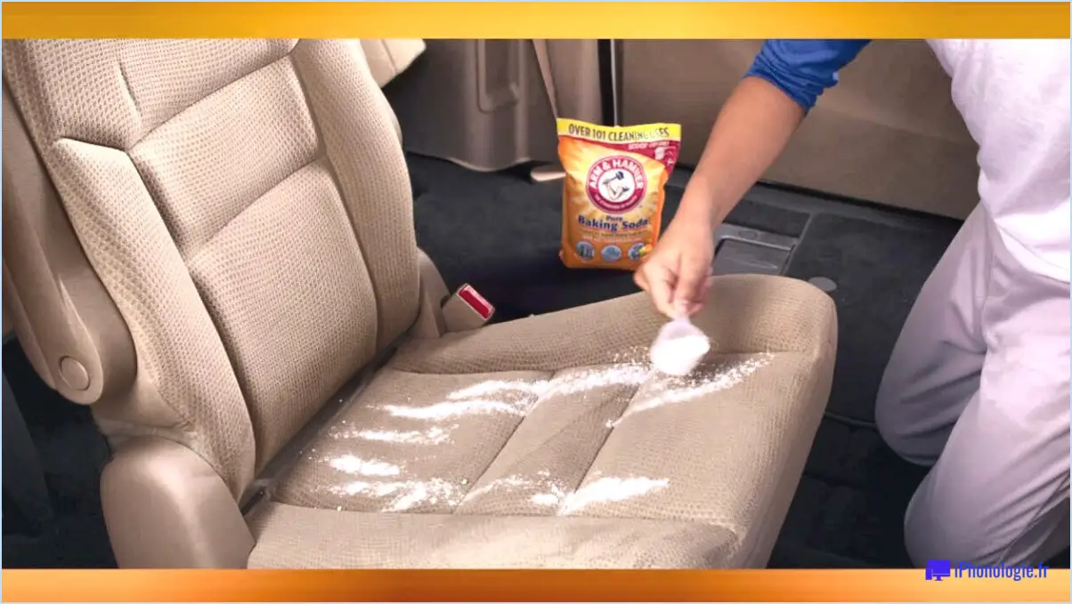 Comment enlever l'odeur des sièges de voiture en cuir?