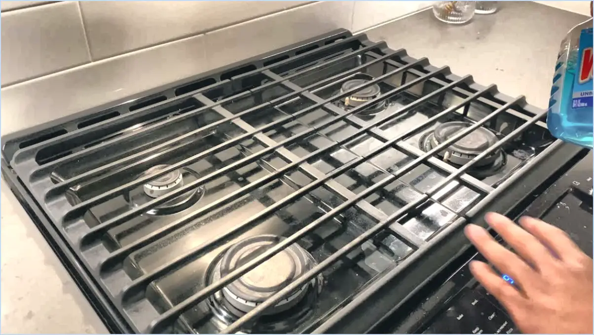 Comment nettoyer une cuisinière à gaz whirlpool?