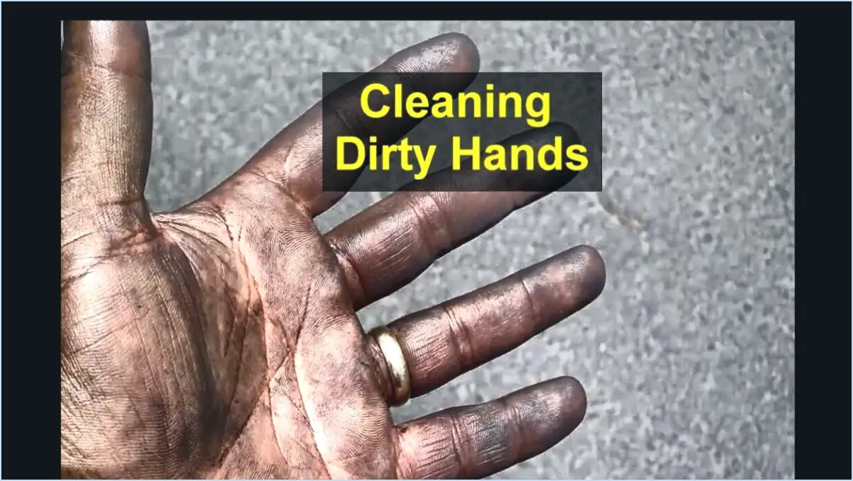 Comment nettoyer les mains d'un mécanicien?