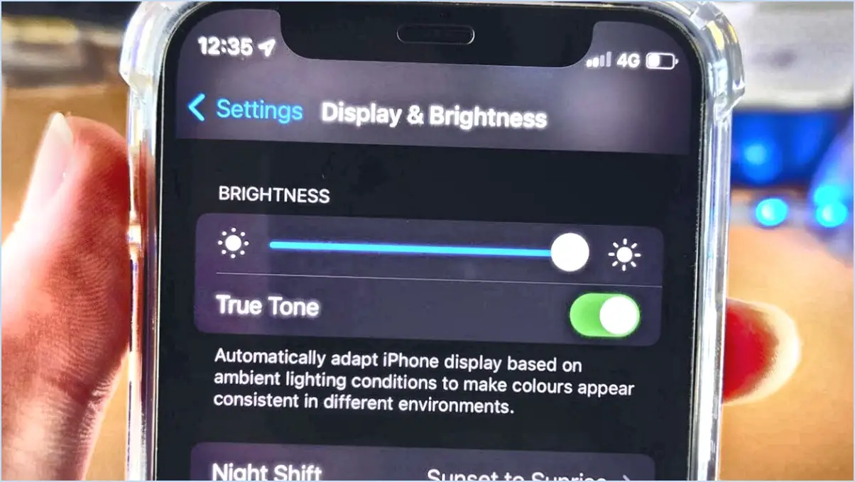 Comment régler la luminosité sur l'iphone 12?
