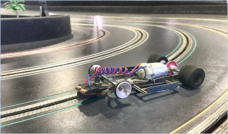 Comment accélérer le moteur d'une slot car?