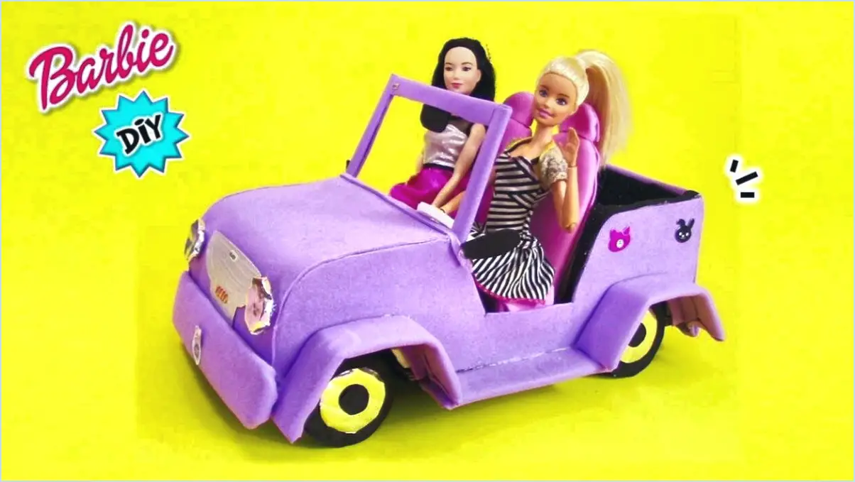 Comment faire une voiture de poupée barbie?